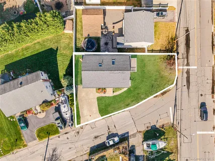 $779,988 | 4 Bay Place, Lindenhurst, NY 11757