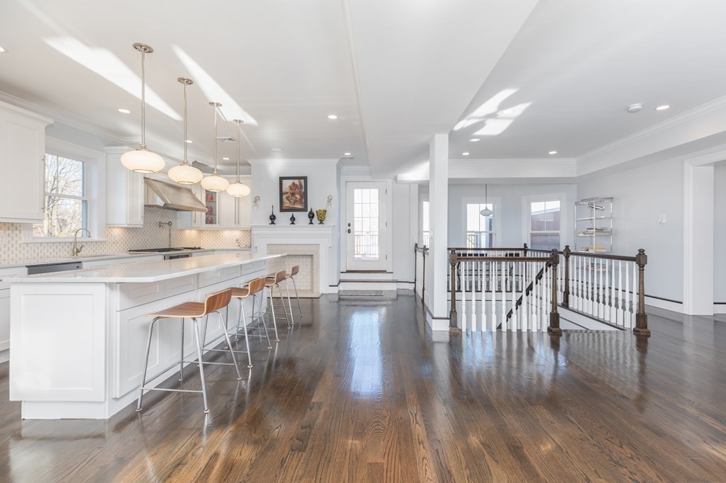 27 Howland Street, Unit PH2 Boston, MA 02121 - Photo 4 of 24