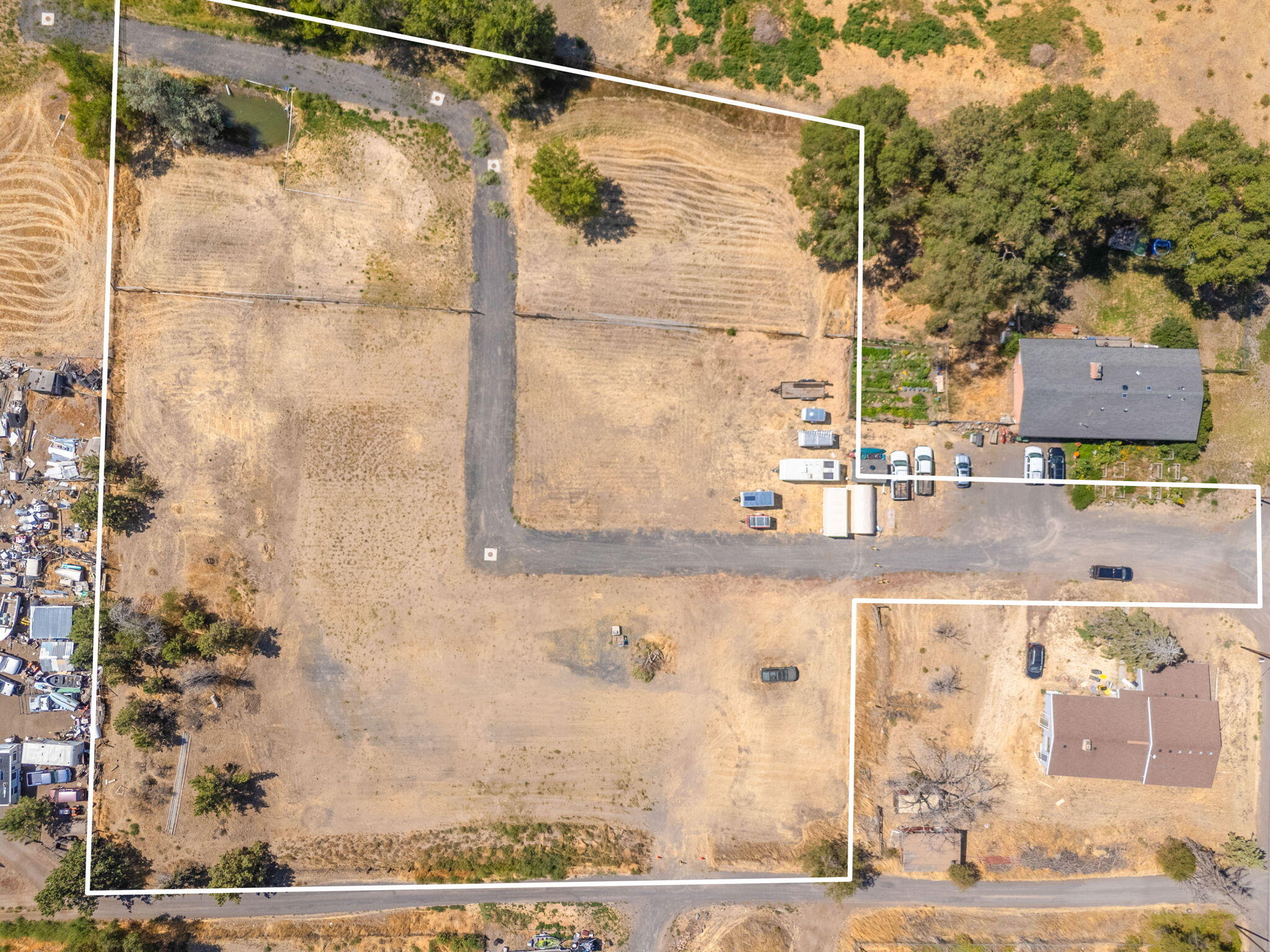 Southwest Fairgrounds Road Madras, OR 97741 - Photo 4 of 20 4-web-or-mls-02 - Lot line