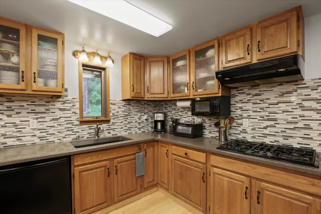 $549,000 | 4262 Aspen Hill Way, Clayton, WA 99110