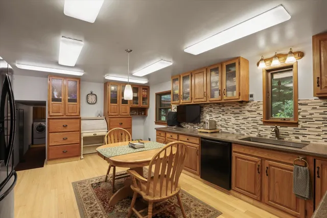 $549,000 | 4262 Aspen Hill Way, Clayton, WA 99110