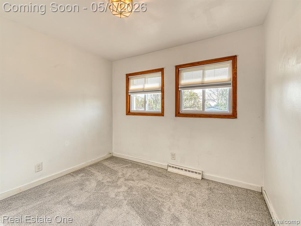 18338 Olmstead Riverview, MI 48193 - Photo 14 of 28
