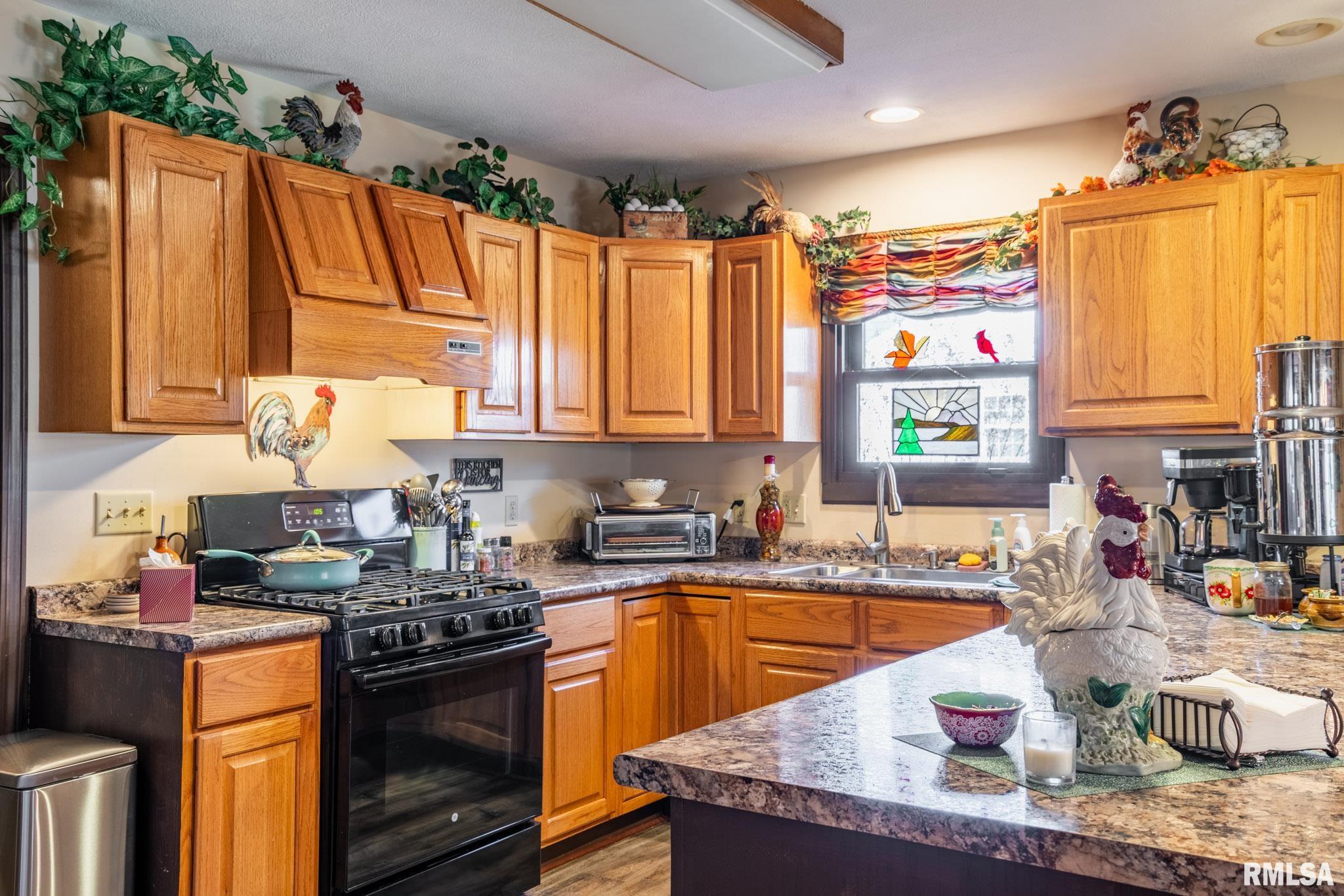 3012 Hickory Ridge Drive Herrin, IL 62948 - Photo 14 of 41