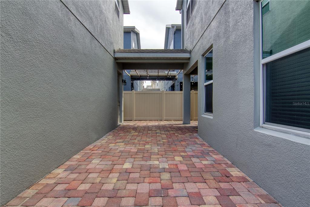8323 Lookout Pointe Drive Windermere, FL 34786 - Photo 29 of 44