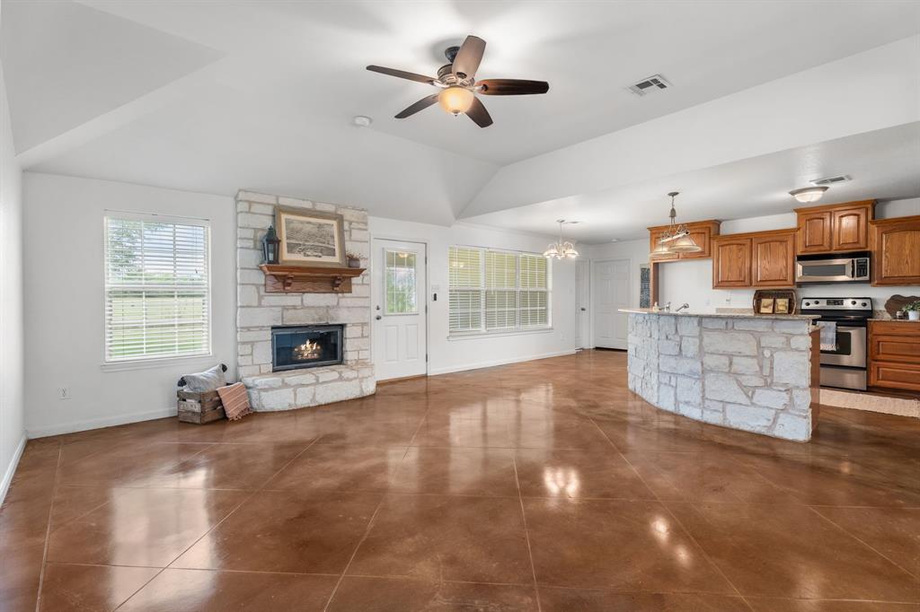 1007 Morning Star Circle China Spring, TX 76633 - Photo 11 of 40