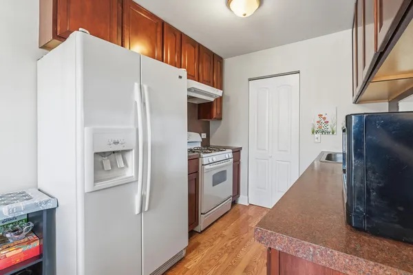 $210,000 | 7744 West Kenton Court, Unit 7744, Frankfort, IL 60423