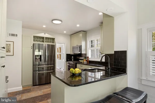 $700,000 | 5409 St Albans Way, Baltimore, MD 21212