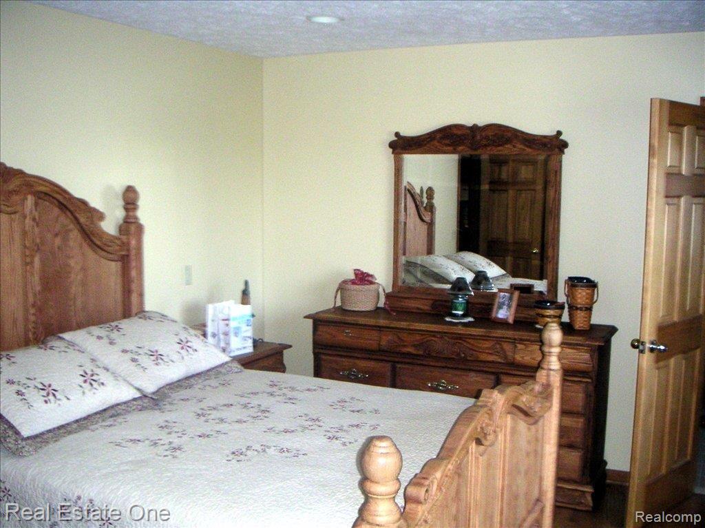 301 East Barron Road Howell, MI 48855 - Photo 15 of 22 PICT0412 - Copy