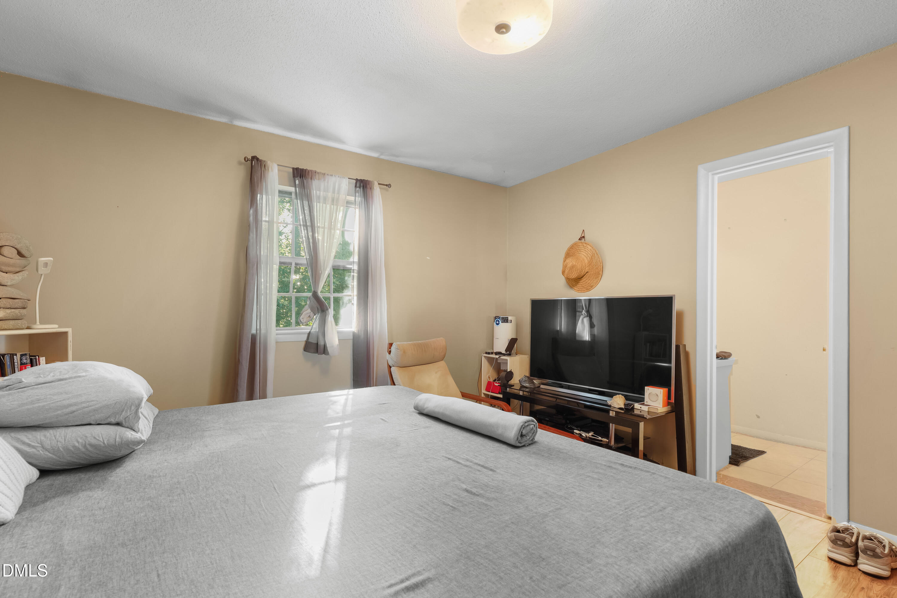 1217 Manassas Court, Unit G Raleigh, NC 27609 - Photo 11 of 23 11