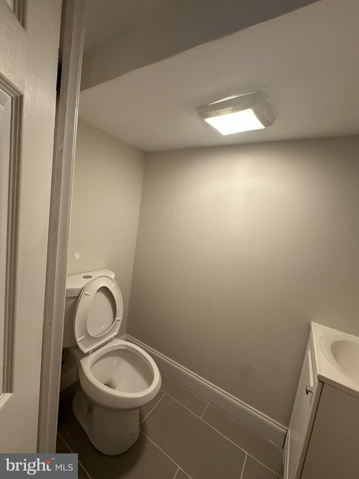 3836 8th Street Baltimore, MD 21225 - Photo 5 of 23