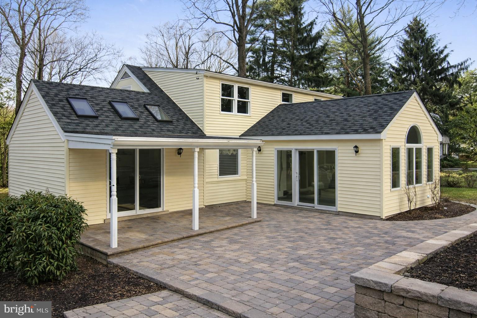 108 Viola Road Phoenixville, PA 19460 - Photo 4 of 48 Gallery Image 4