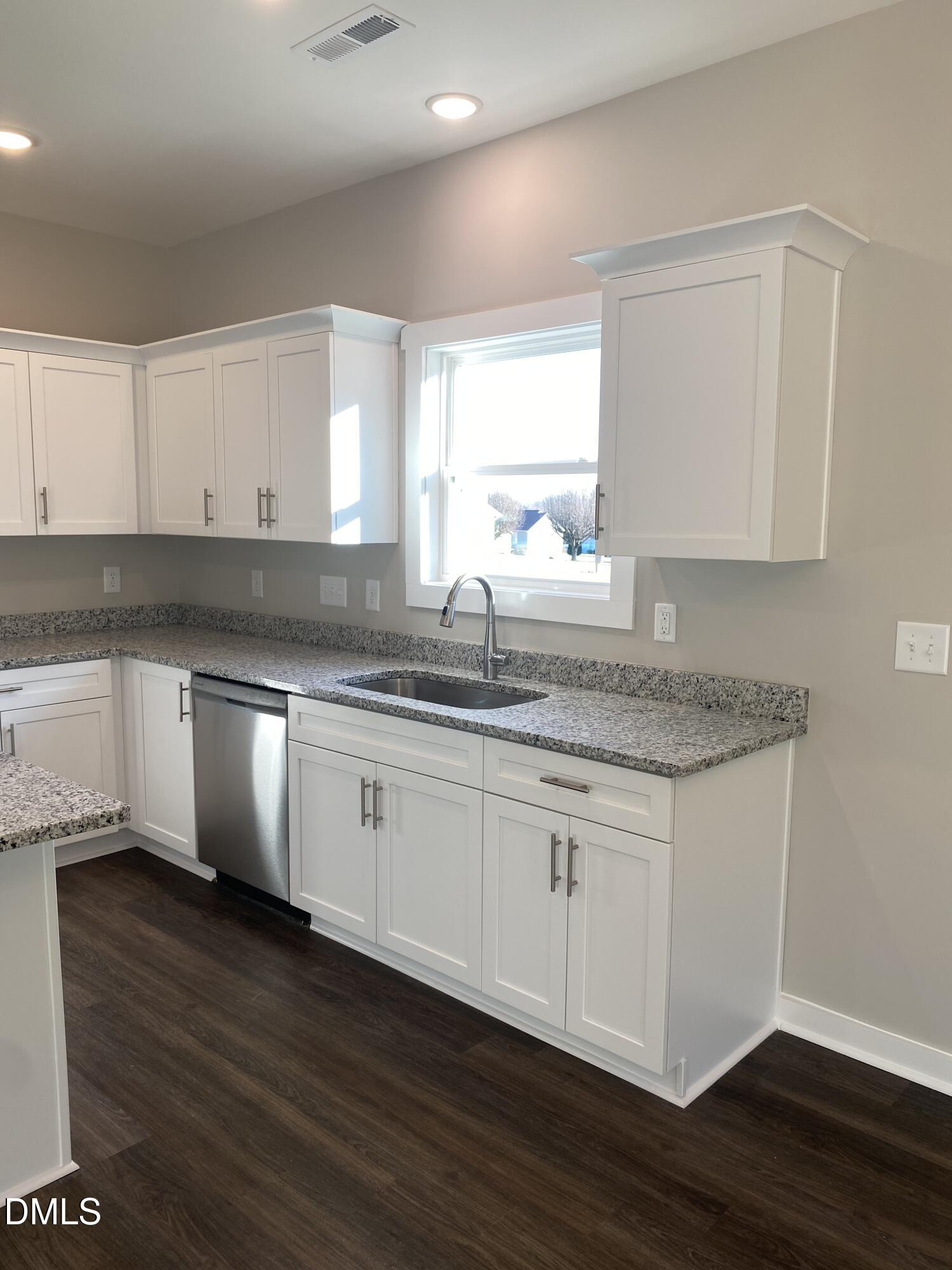 1211 Scarlet Oak Rd Spring Spring Hope, NC 27882 - Photo 4 of 29