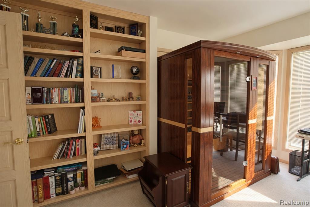 1305 Kings Pointe Road Grand Blanc, MI 48439 - Photo 26 of 71 Gallery Image 26