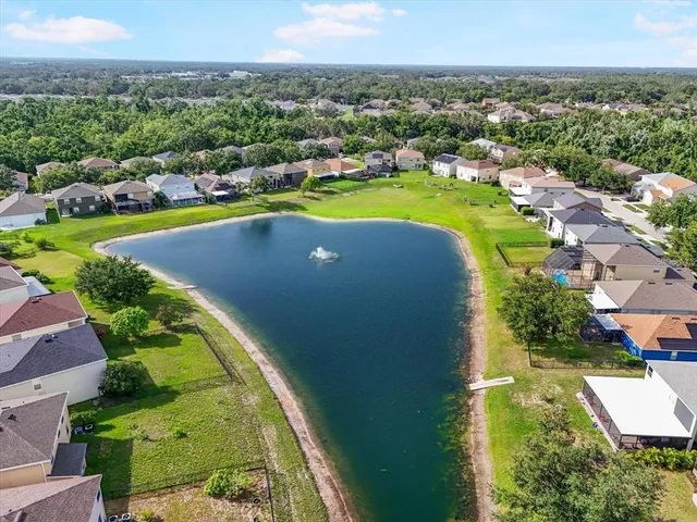 an aerial view of tennis court