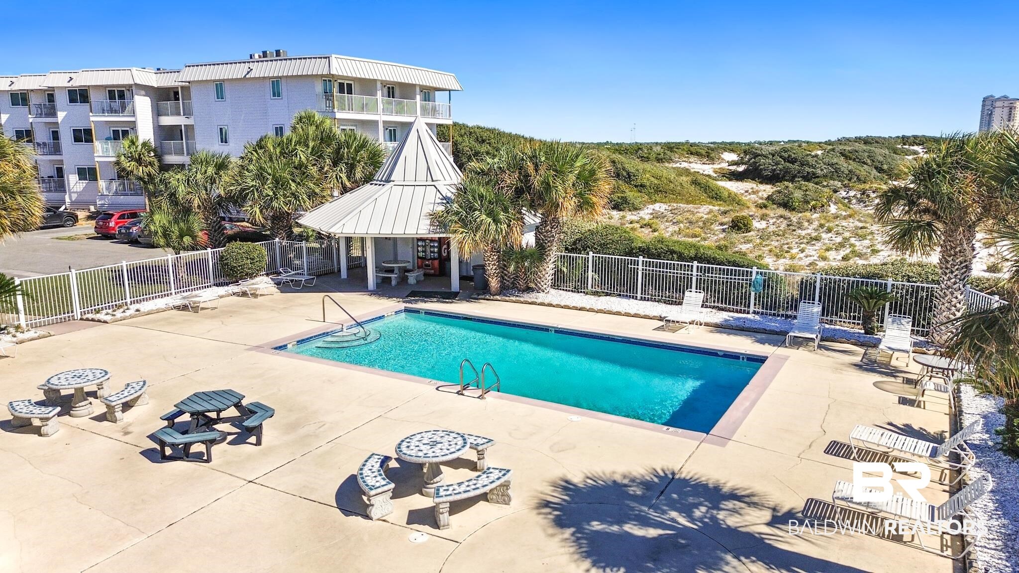 400 Plantation Road, Unit 2213 Gulf Shores, AL 36542 - Photo 23 of 27 Pool area