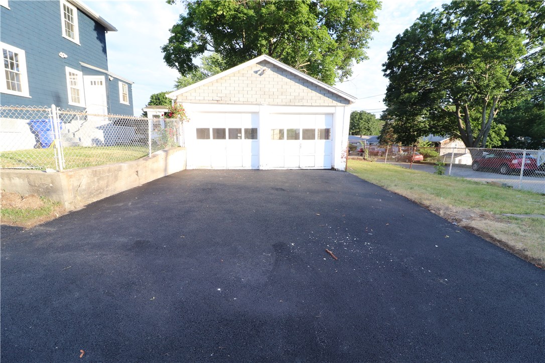 26 St Marcel Street Woonsocket, RI 02895 - Photo 4 of 34