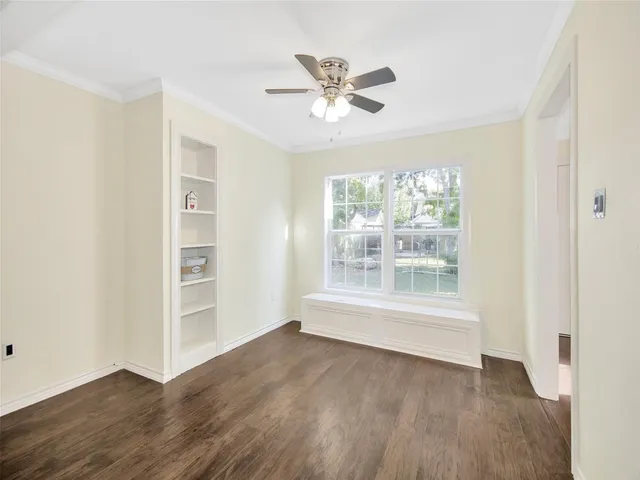 $1,600 | 703 East Adoue Avenue, Baytown, TX 77520