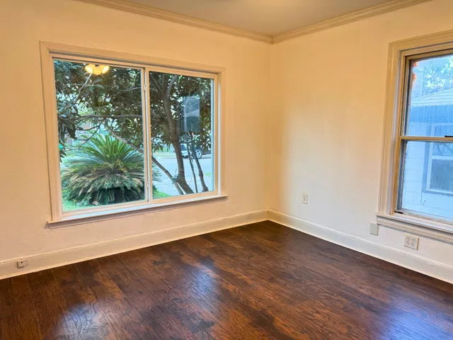 $1,600 | 703 East Adoue Avenue, Baytown, TX 77520