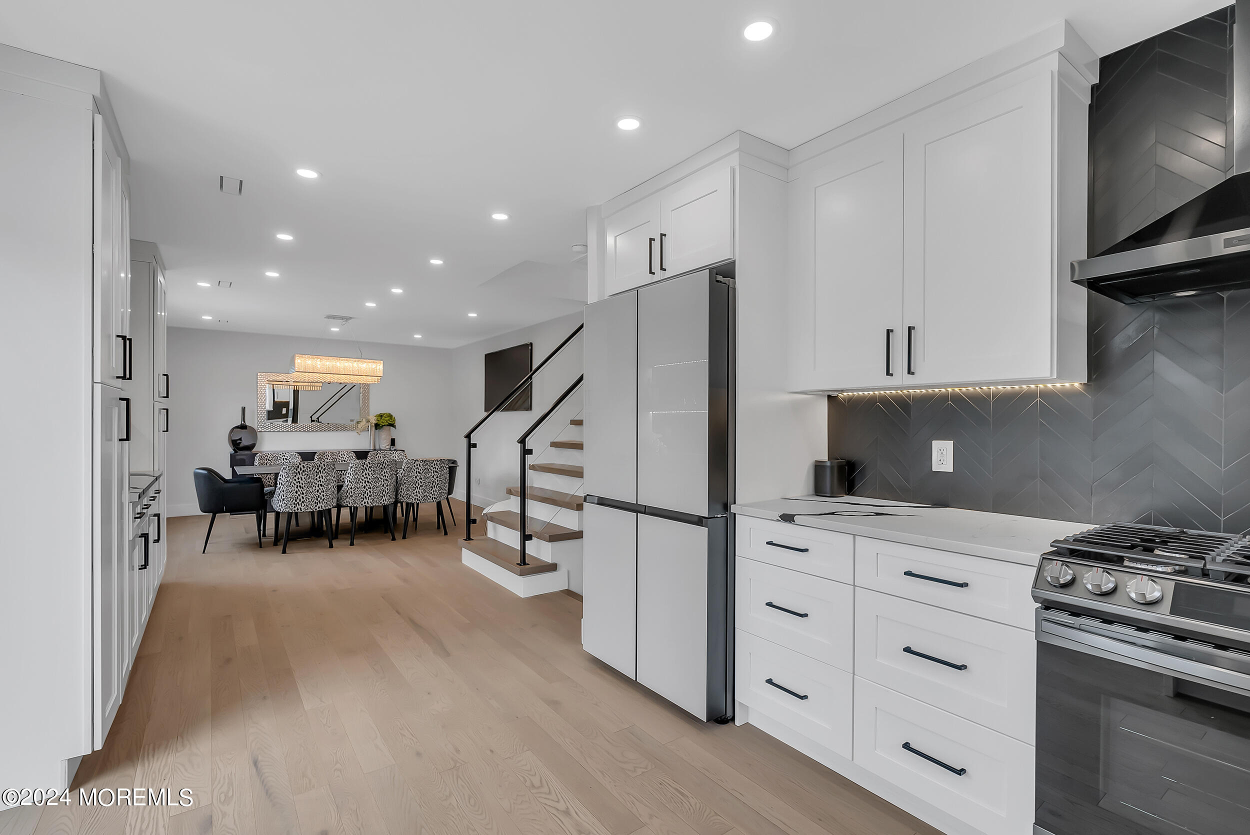 29 Peach Tree Road Oakhurst, NJ 07755 - Photo 19 of 42 027