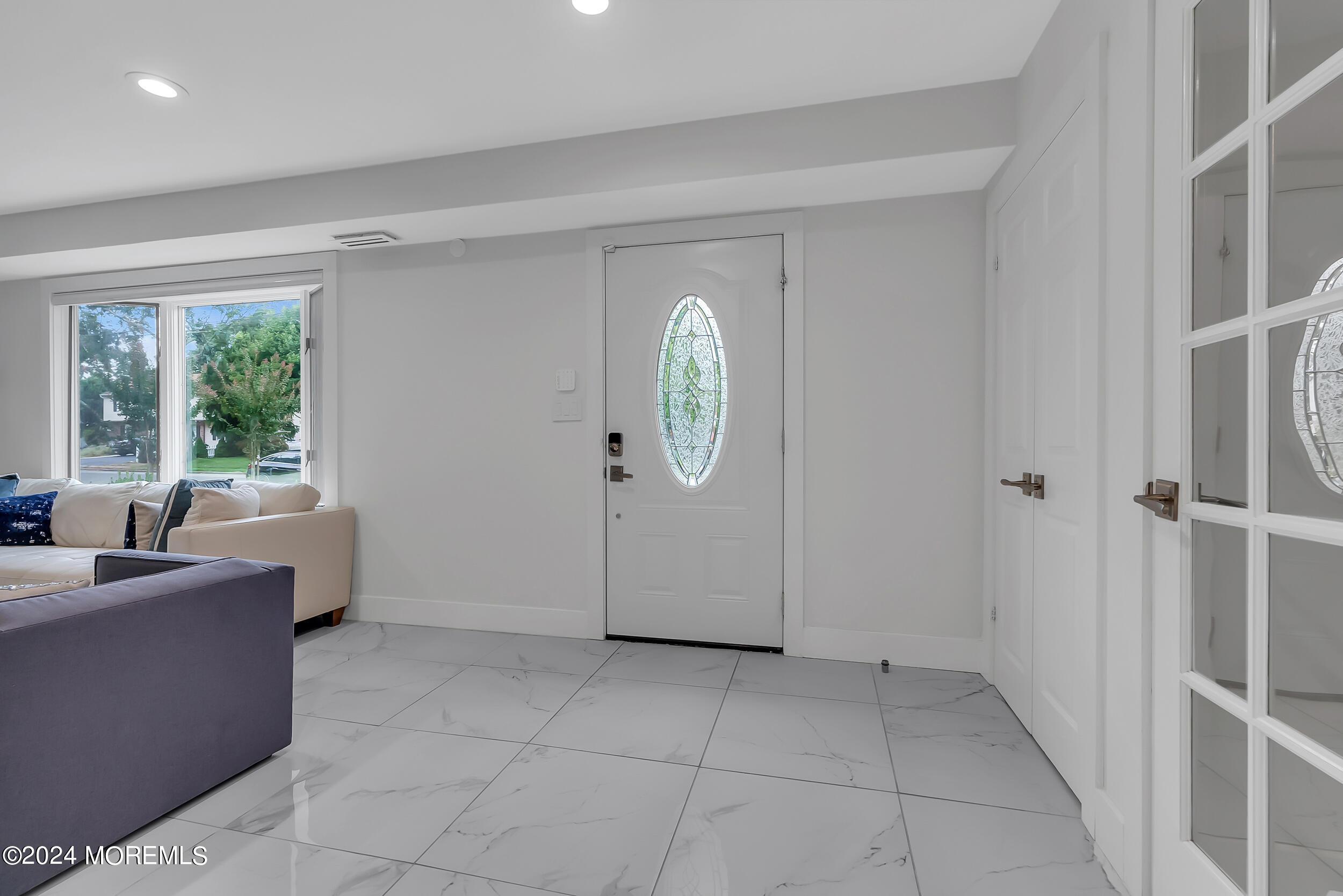 29 Peach Tree Road Oakhurst, NJ 07755 - Photo 8 of 42 013