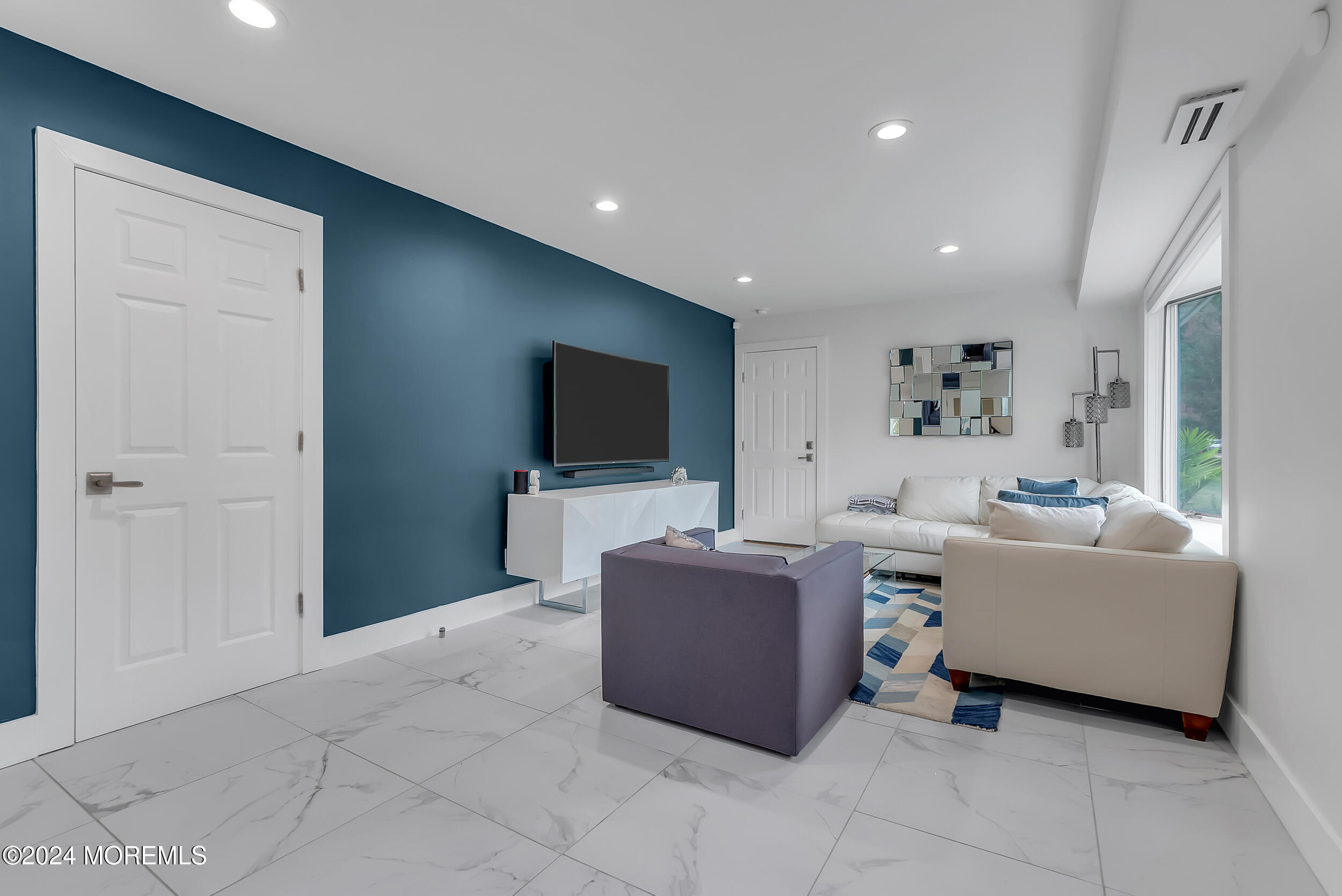 29 Peach Tree Road Oakhurst, NJ 07755 - Photo 10 of 42 015