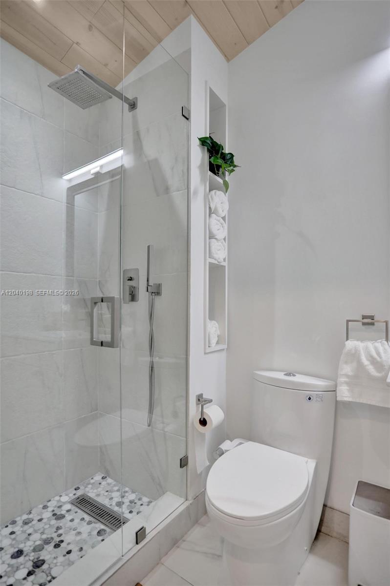 421 Northeast 70th Street Miami, FL 33138 - Photo 35 of 51
