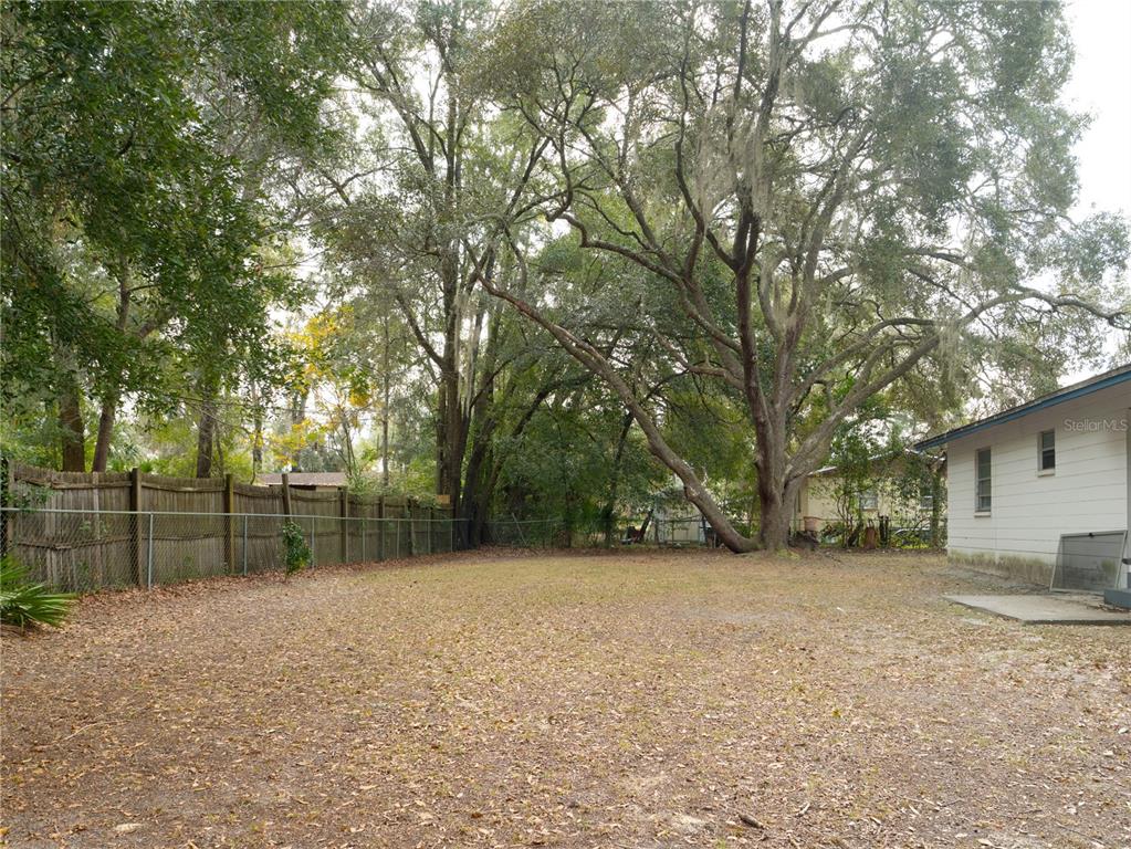 135 Southwest 266th Street Newberry, FL 32669 - Photo 17 of 22