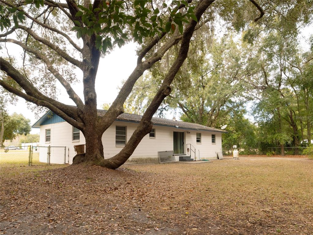 135 Southwest 266th Street Newberry, FL 32669 - Photo 19 of 22