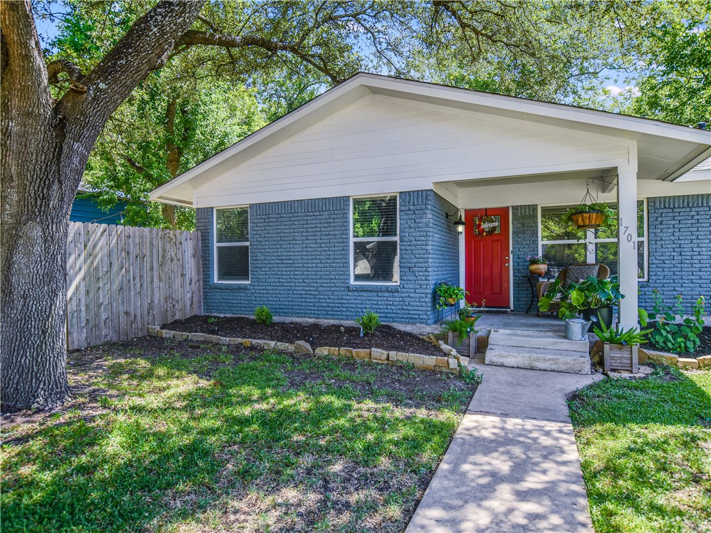 1701 Davis Street Taylor, TX 76574 - Photo 1 of 1