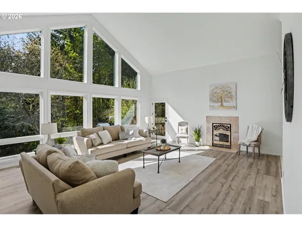 $900,000 | 25100 Aurora Lane, Philomath, OR 97370