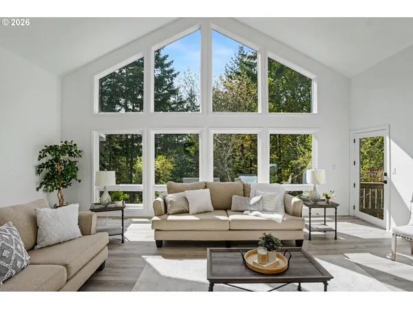 $900,000 | 25100 Aurora Lane, Philomath, OR 97370