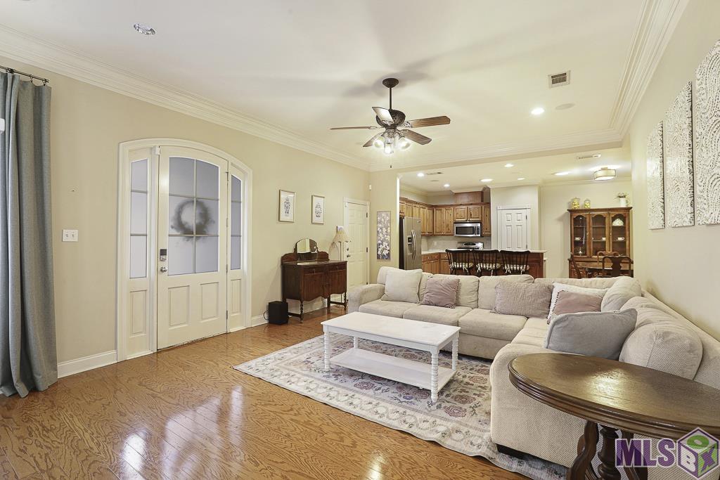 10546 Hillrose Avenue Baton Rouge, LA 70810 - Photo 3 of 26