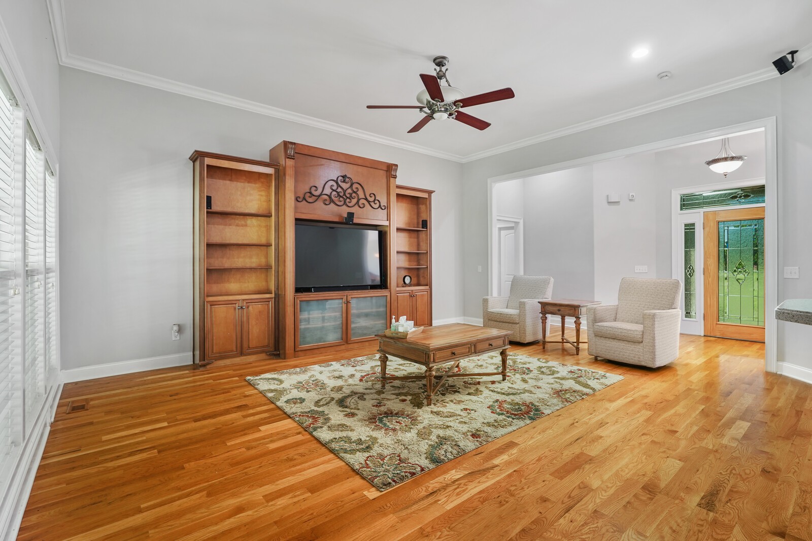 4221 Mt Zion Road Springfield, TN 37172 - Photo 16 of 36 a living room with furniture and a flat screen tv