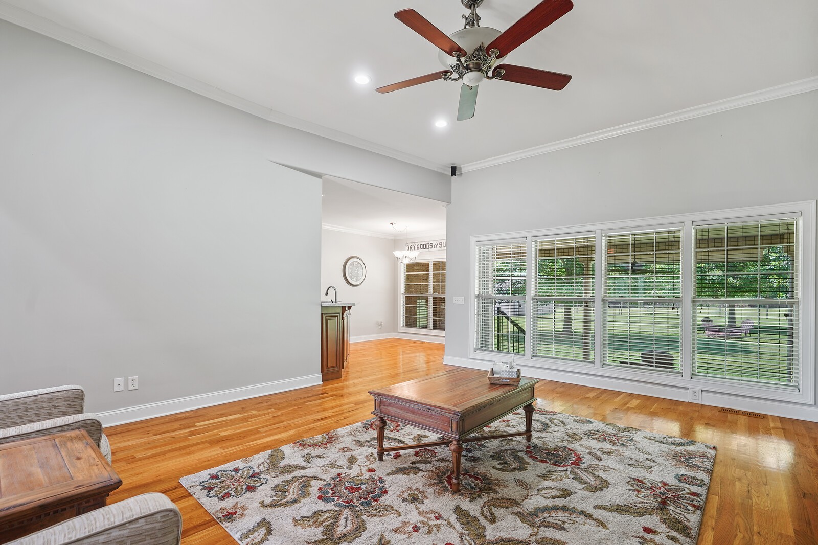 4221 Mt Zion Road Springfield, TN 37172 - Photo 19 of 36 a balcony with furniture and wooden floor