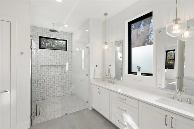 $1,575,000 | 1101 Emerald Forest Cove, Austin, TX 78745