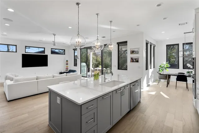 $1,575,000 | 1101 Emerald Forest Cove, Austin, TX 78745