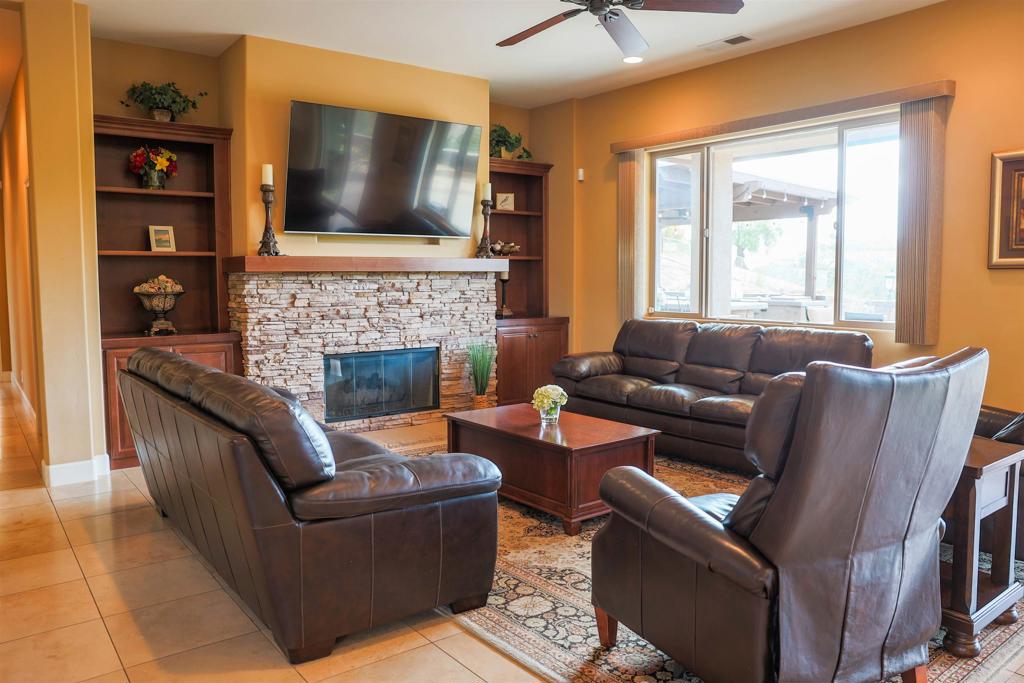 849 Singing Ridge Road El Cajon, CA 92019 - Photo 13 of 73