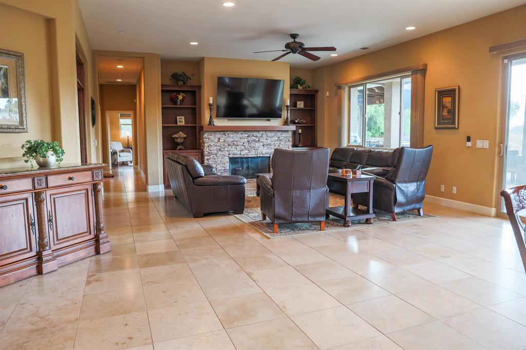 849 Singing Ridge Road El Cajon, CA 92019 - Photo 14 of 73