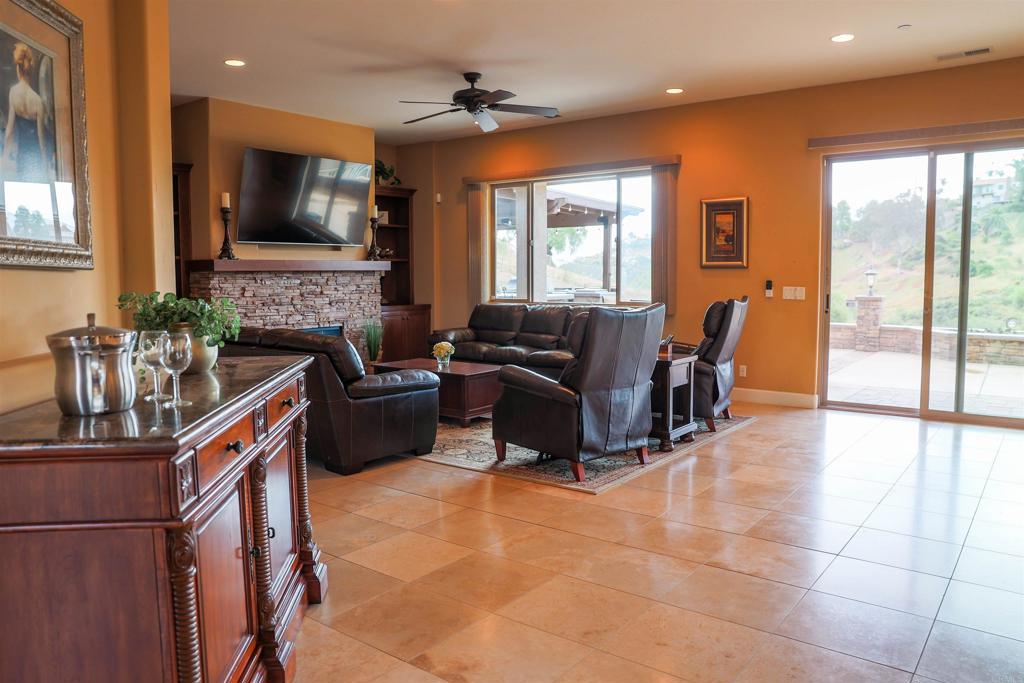 849 Singing Ridge Road El Cajon, CA 92019 - Photo 15 of 73