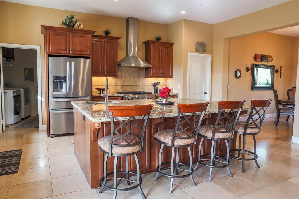 849 Singing Ridge Road El Cajon, CA 92019 - Photo 8 of 73