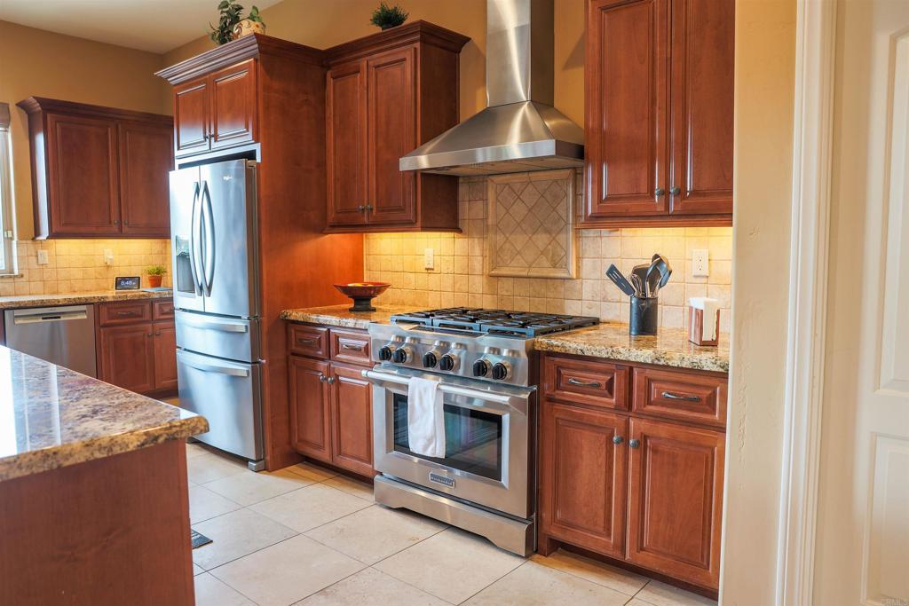 849 Singing Ridge Road El Cajon, CA 92019 - Photo 9 of 73