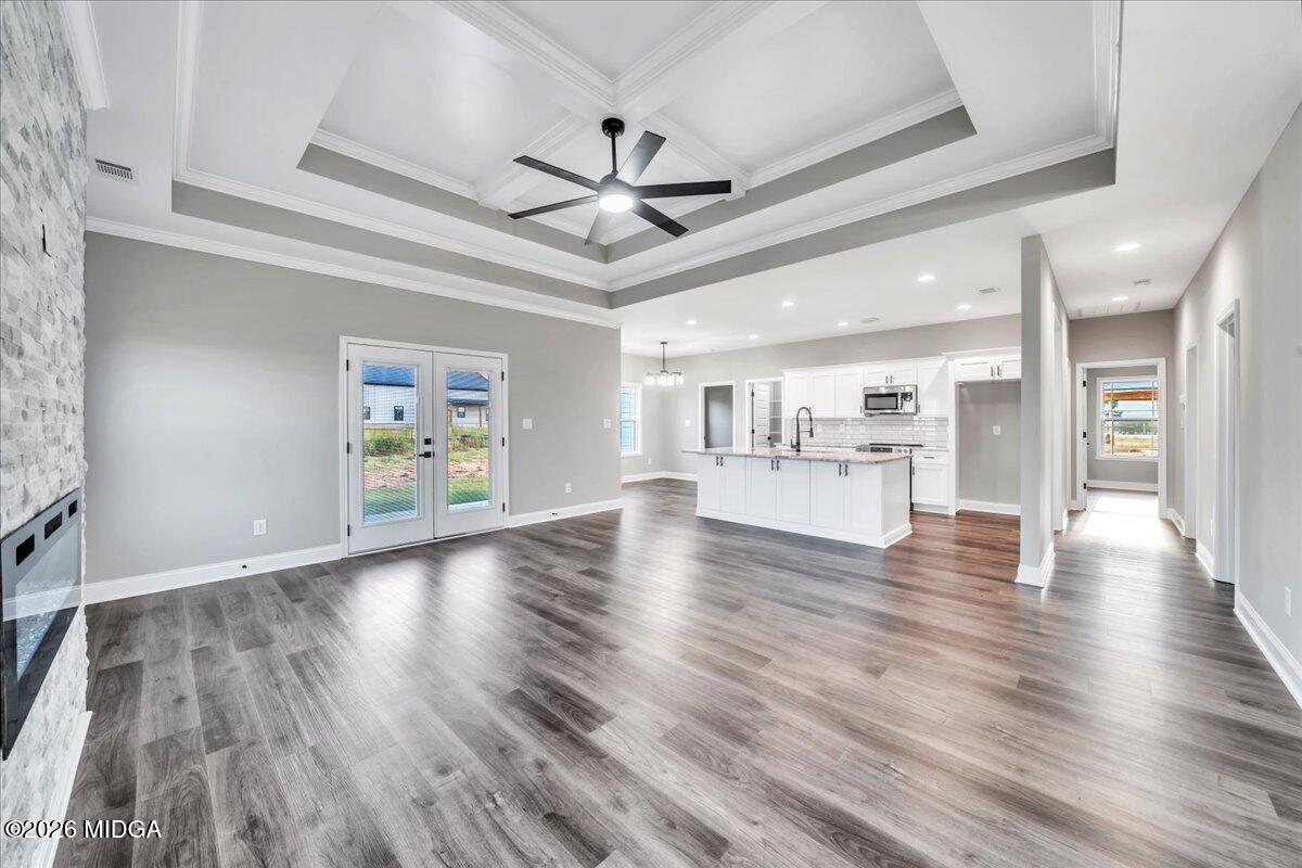 208 Eric Court Byron, GA 31008 - Photo 18 of 57 18 - Living Room