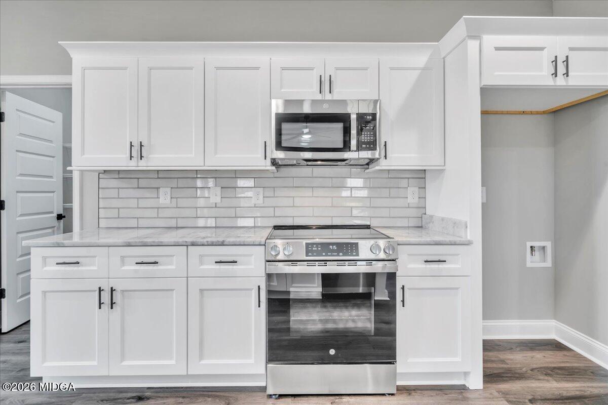 208 Eric Court Byron, GA 31008 - Photo 25 of 57 25 - Kitchen