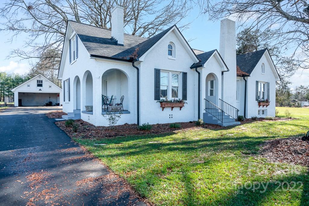 4846 County Home Road Conover, NC 28613 - Photo 3 of 41 Gallery Image 3