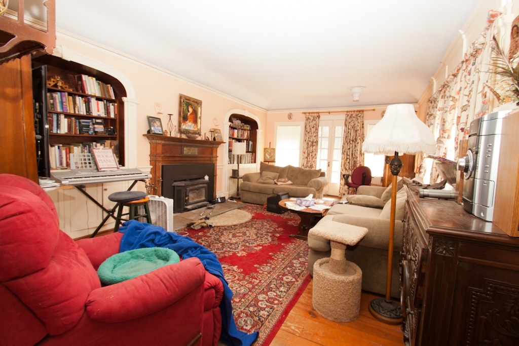 18-20 Yale Hill Road Stockbridge, MA 01262 - Photo 14 of 20 living room
