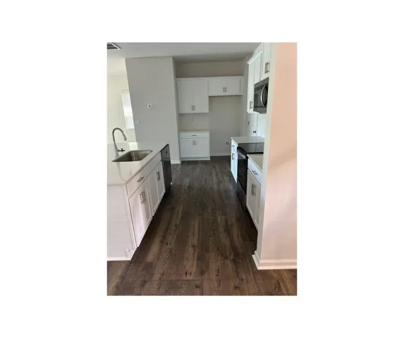 $2,500 | 1215 37th Ave Lane Northeast, Hickory, NC 28601