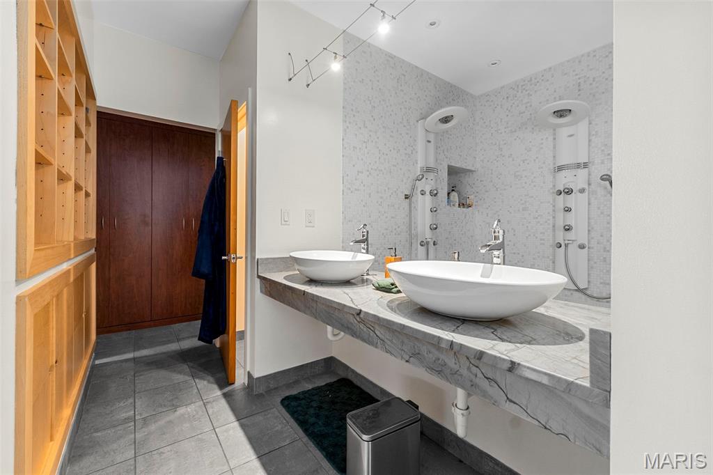 1010 St Charles Street, Unit 1102 St. Louis, MO 63101 - Photo 17 of 37