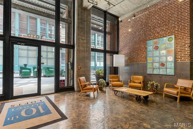 $400,000 | 1010 St Charles Street, Unit 1102, St. Louis, MO 63101