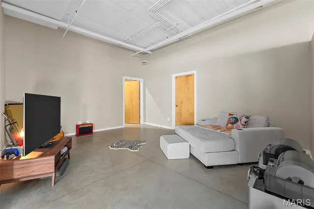 $400,000 | 1010 St Charles Street, Unit 1102, St. Louis, MO 63101