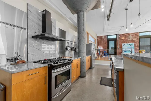 $400,000 | 1010 St Charles Street, Unit 1102, St. Louis, MO 63101